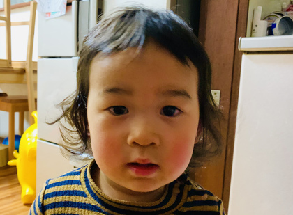 ダレ…？