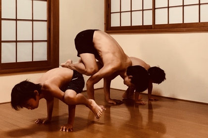 子ども　ヨガ　オンラインヨガ